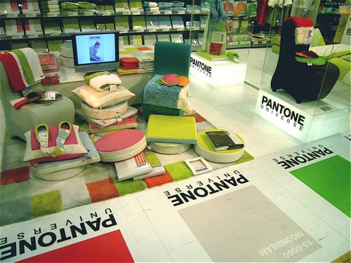 admirable_design_pantone.jpg