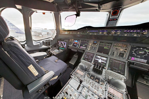 admirable_design_cockpit.jpg
