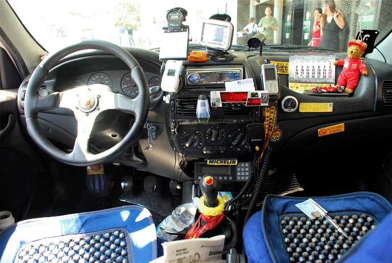 admirable_design_TAXI.jpg