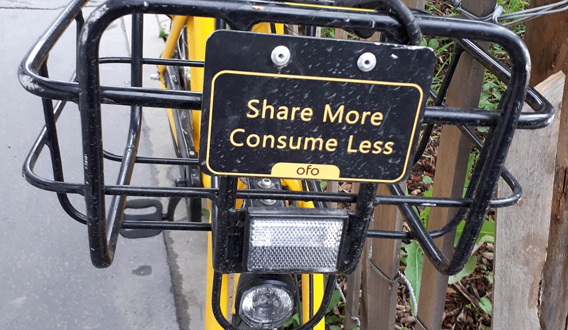 « Share more, consume less » Design à partager.
